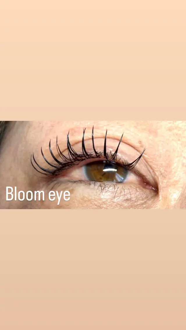 マツエク・マツパ フラットラッシュ Bloom eye 豊中 北緑丘の眉毛・アイブロウイメージ