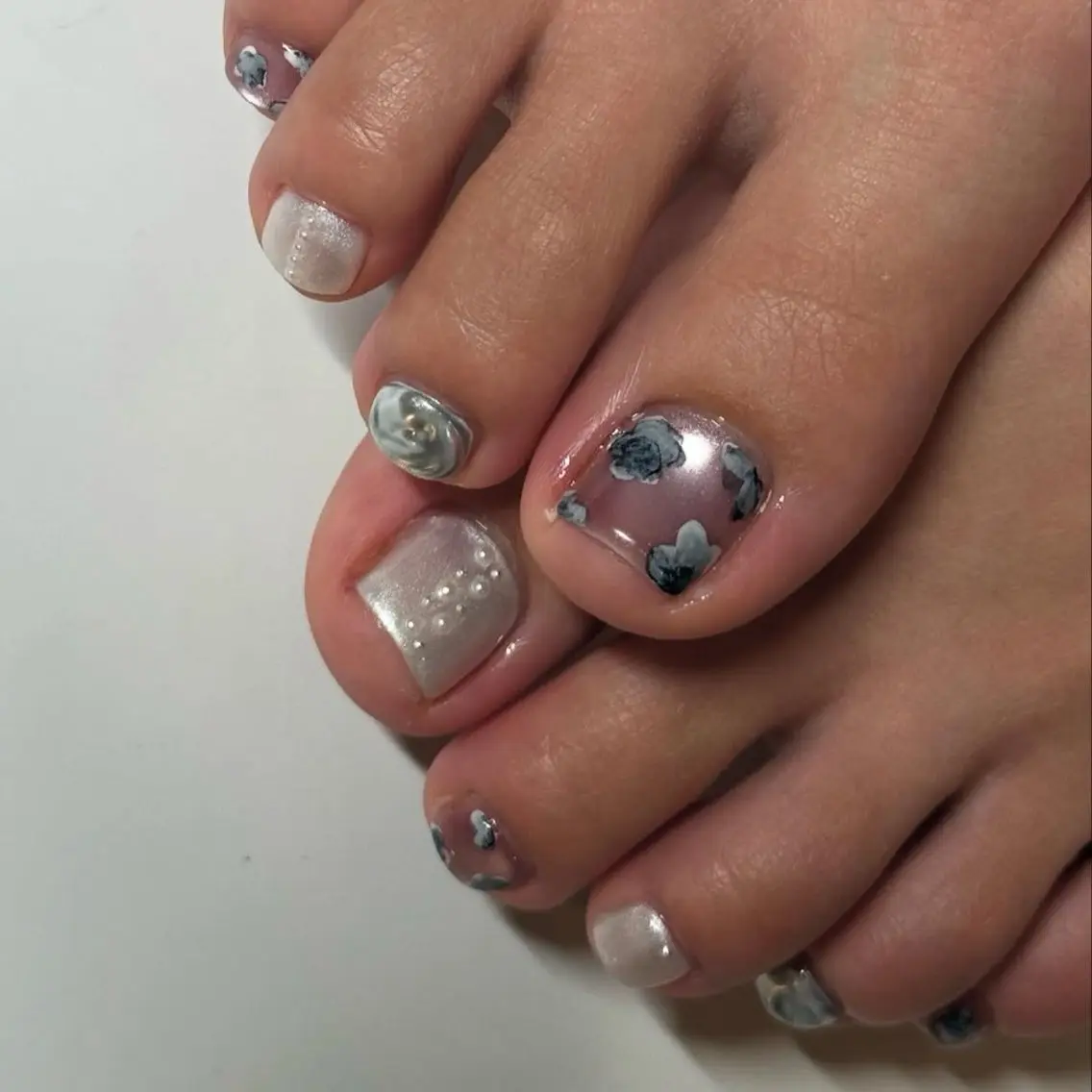 【foot✨人気No. 1 ニュアンス10本アート】オフ込み✨デザイン迷われてる方はこちらがおすすめの写真