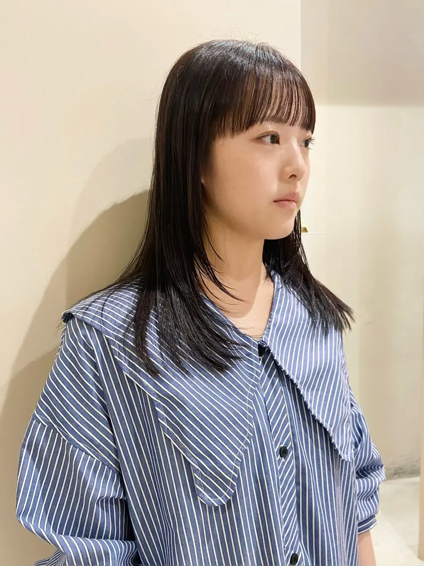 ミディアム カラー カット ヘアカラー トリートメント アカツ ミナのヘアスタイル