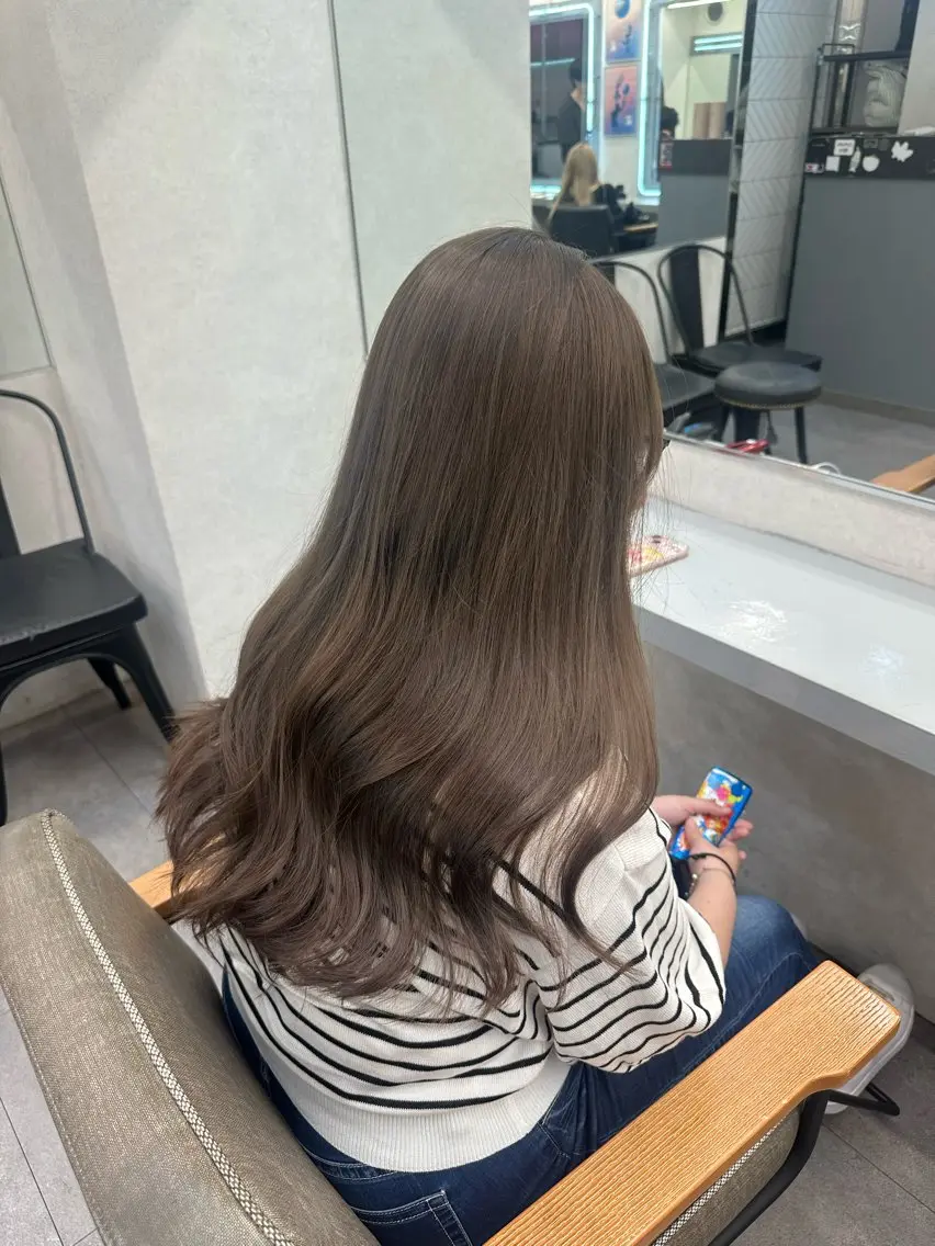 ロング カラー ヘアカラー モデル募集 🟡SUMIKAのヘアスタイル