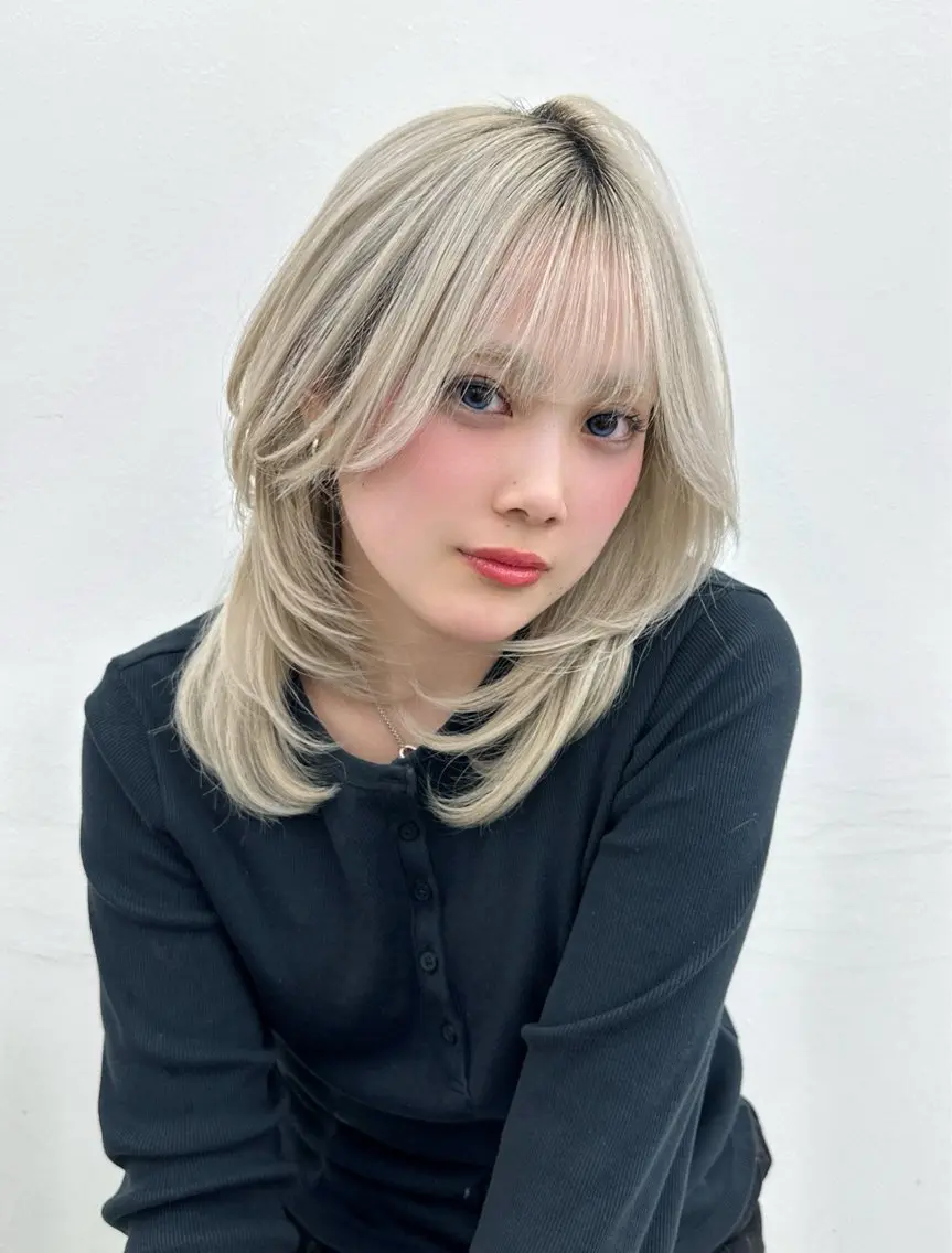 ロング カラー ヘアアレンジ 艶カラー/ハイトーン /レイヤーカットのヘアスタイル