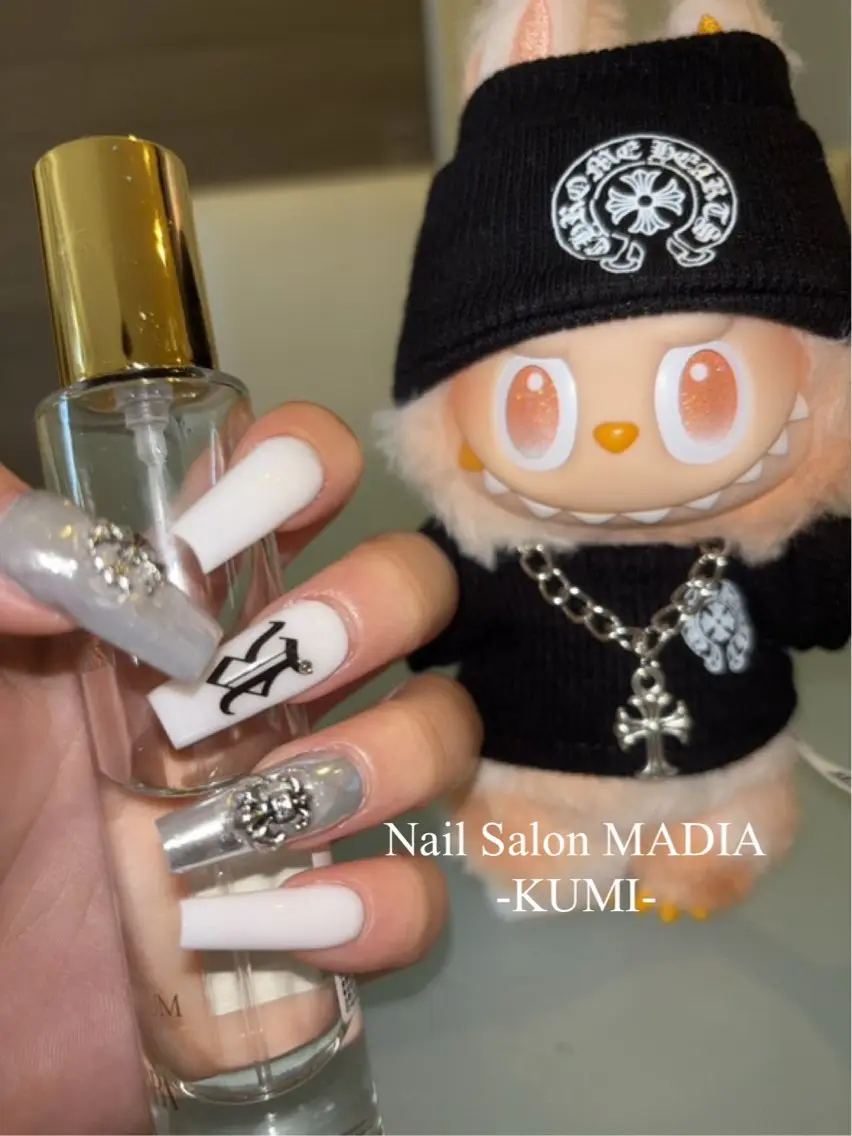 ネイル KUMI💛 MADIAのネイルデザイン