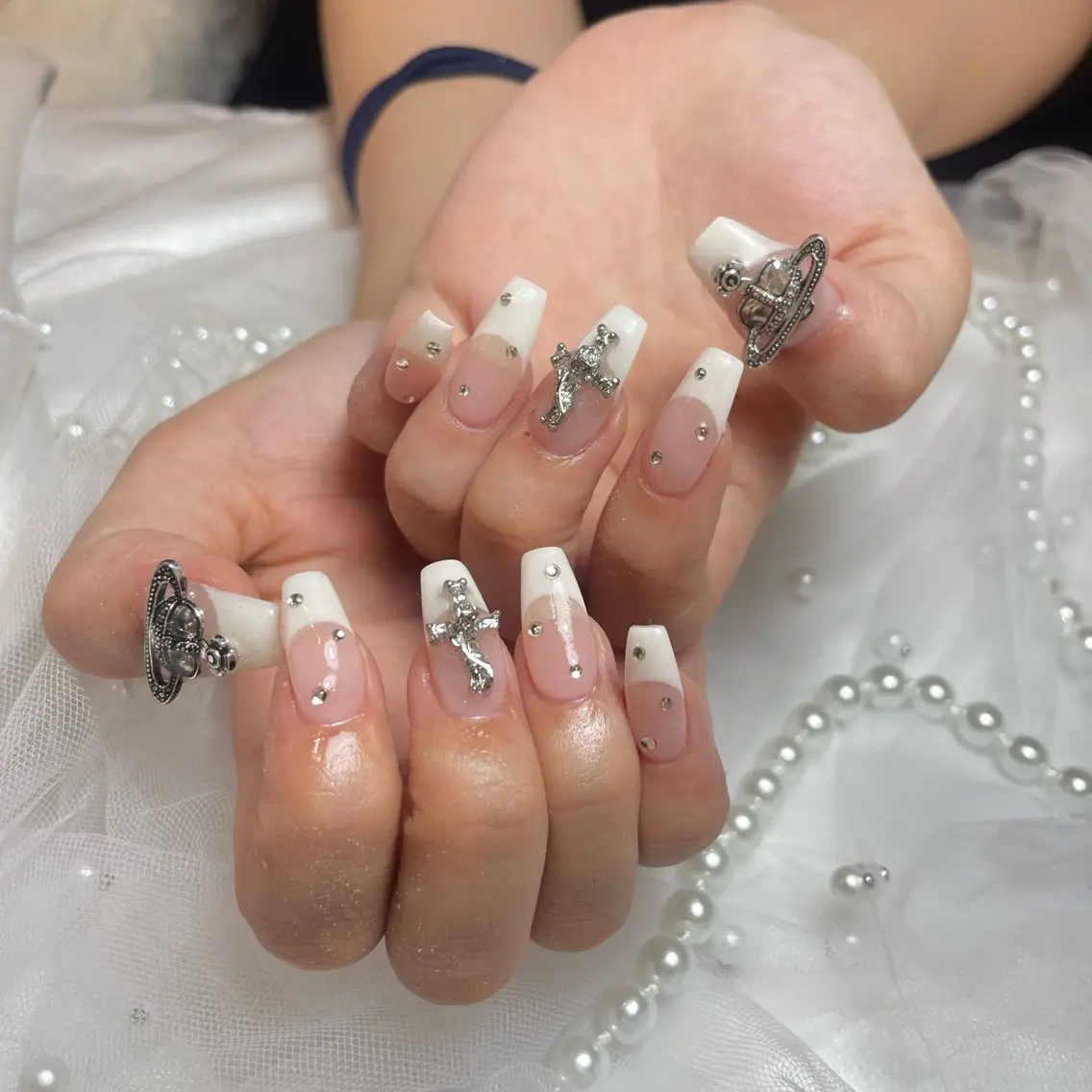ネイル フットネイル フレンチネイル ジェルネイル ガーリー グラデーション ハンドネイル D.d Nail Moeのネイルデザイン