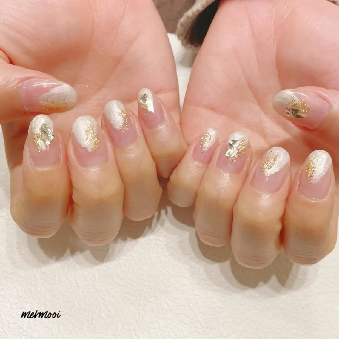 ネイル アートネイル クリアネイル ラメ(グリッター) ニュアンスネイル ホワイト mermooi nailのネイルデザイン