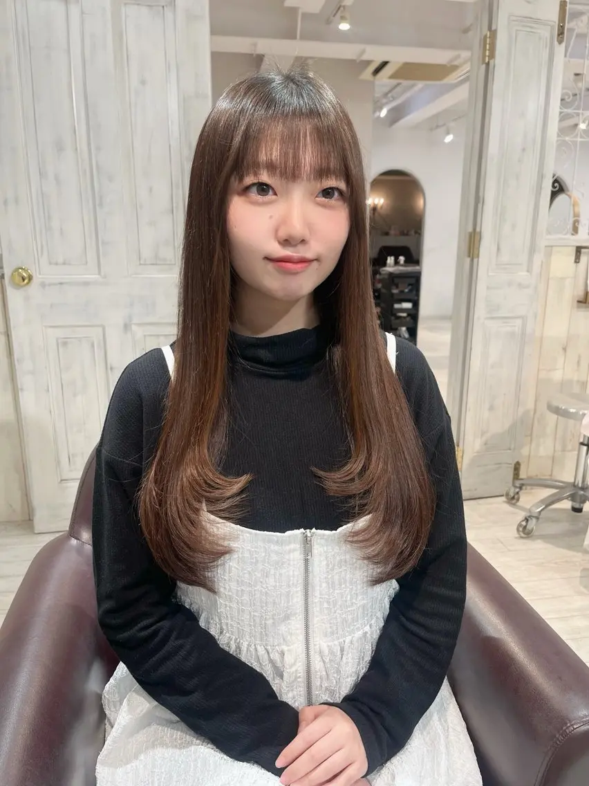 ロング レイヤーカット 杉浦 悠月のヘアスタイル
