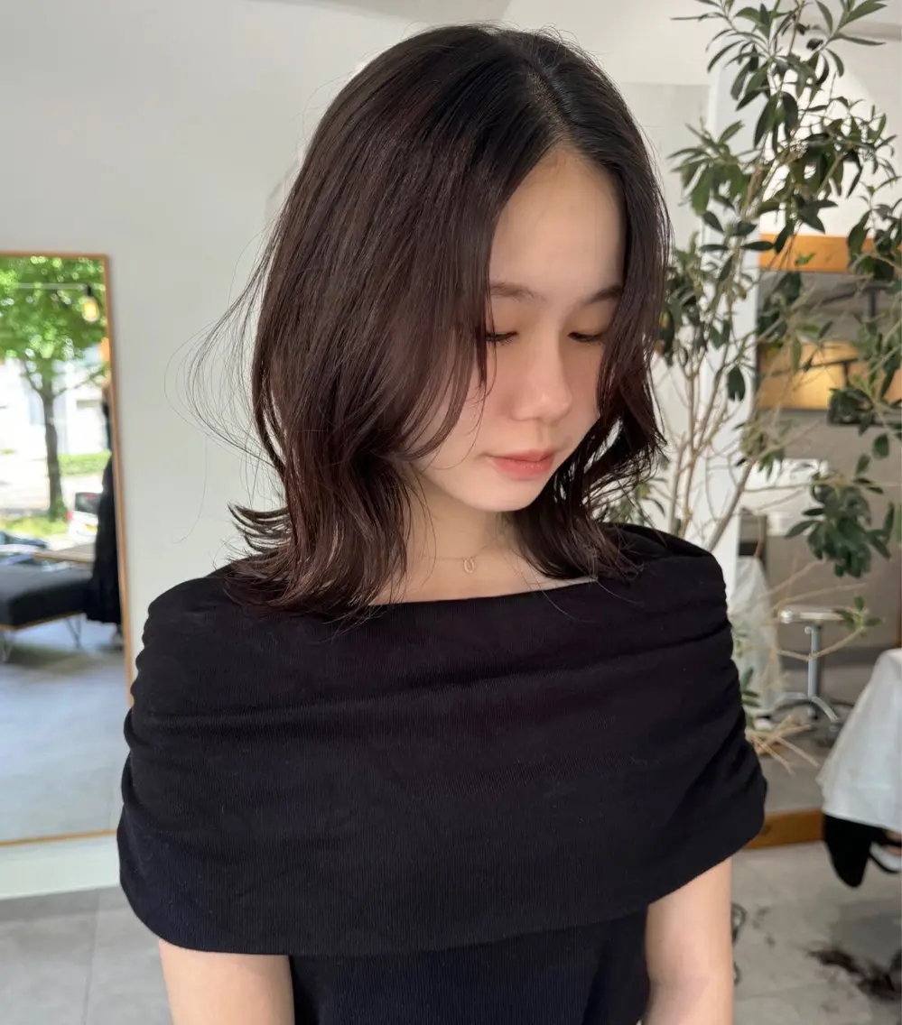 ミディアム 千葉 佑月のヘアスタイル