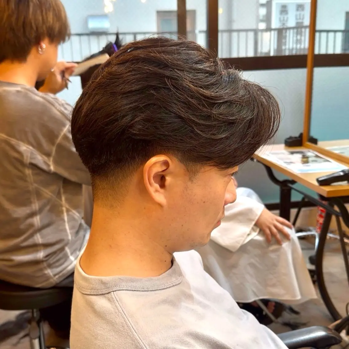 パーマ メンズ センターパート フェザーパーマ メンズ韓国風 メンズパーマ メンズウルフカット カット パーマ Men‘ssalon NEO町田店のヘアスタイル