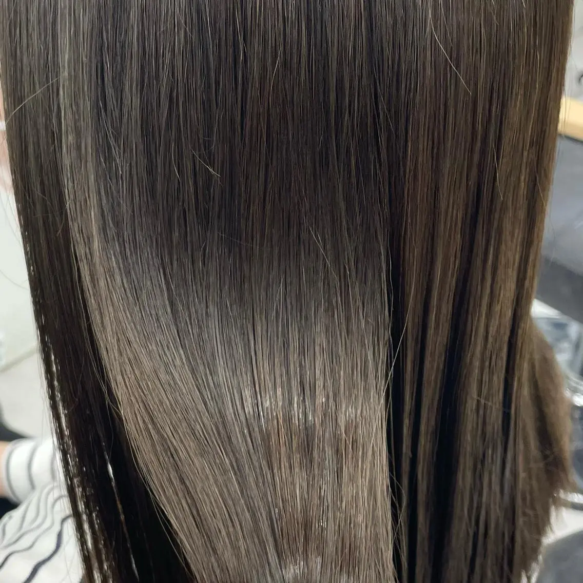 セミロング カラー パーマ ヘアアレンジ メンズ キッズ ネイル マツエク・マツパ アイブロウ ブラウンカラー オリーブブラウン カラーマツエク ブラウン mona/ ストレートスタイル✨のヘアスタイル