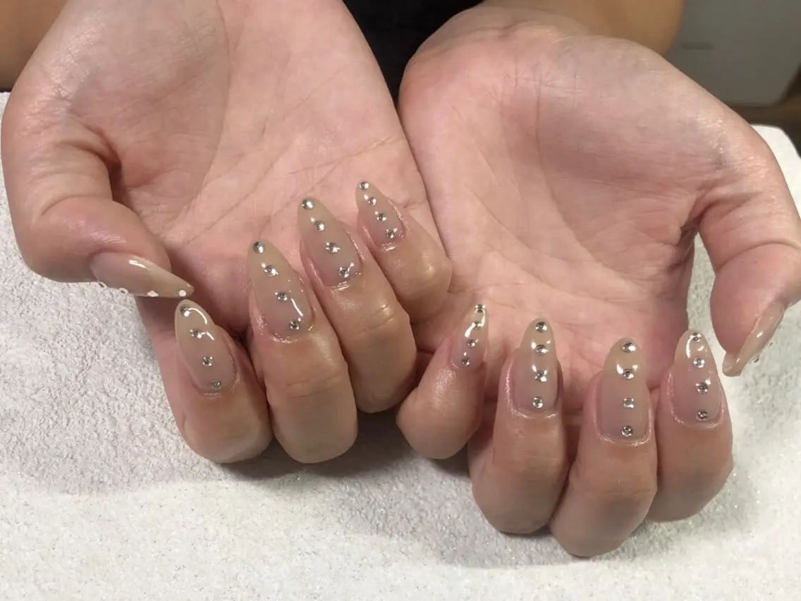ネイル ストーンネイル ハンドネイル kiki nail &brow二子玉川のネイルデザイン