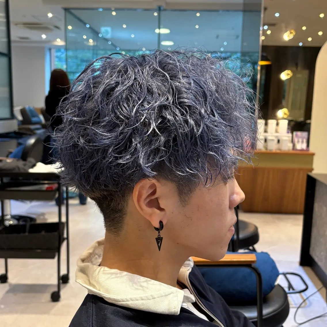 カラー メンズ メンズブリーチ ブリーチ ブルーカラー 透明感カラー カット ヘアカラー 最安値メニュー✨️ sayuri🍓のヘアスタイル