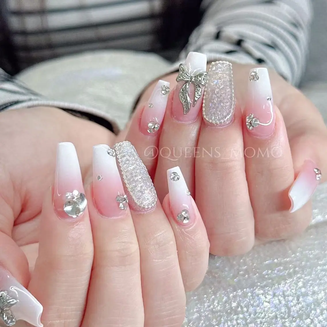 ネイル ハンドネイル Queens テイのネイルデザイン