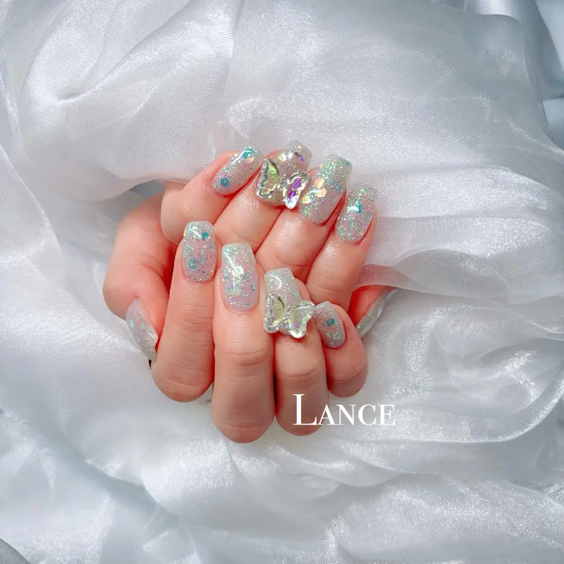 ネイル オーロラネイル フットネイル 氷ネイル・うるうるネイル キラキラネイル 韓国ネイル ハンドネイル Lance nailのネイルデザイン