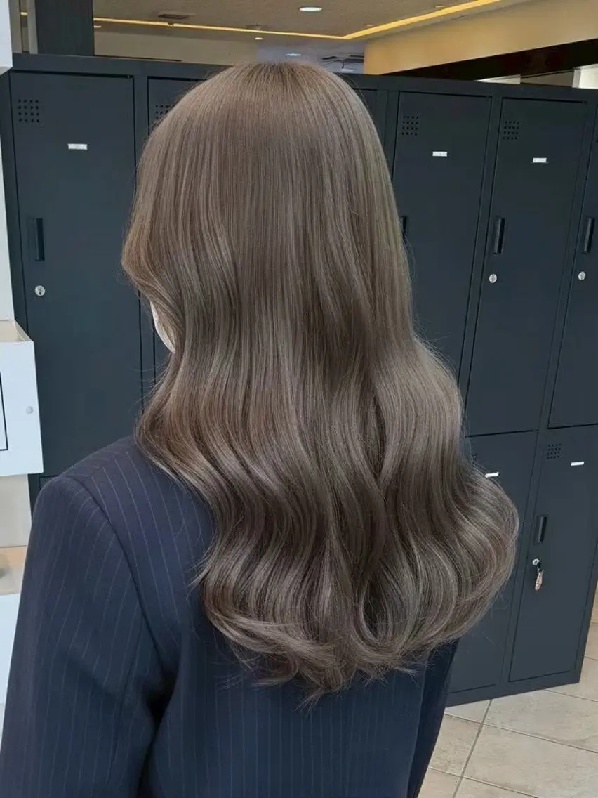 セミロング カラー ヘアカラー 🫧カラーモデル募集 純菜🫧のヘアスタイル