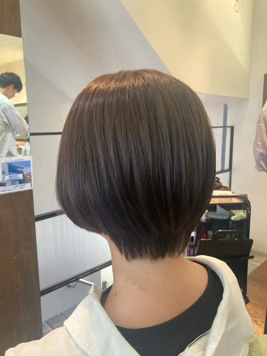 ショート 丸みショート アッシュ ショートヘア カット ヘアカラー 西山 菜己星のヘアスタイル