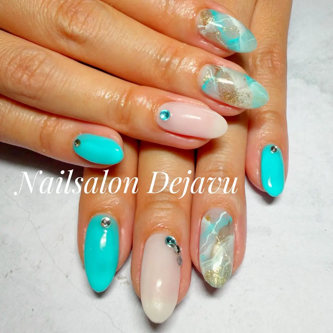 ネイル ブルー 持ち込み ニュアンスネイル ハンドネイル Nailsalon Dejavuのネイルデザイン