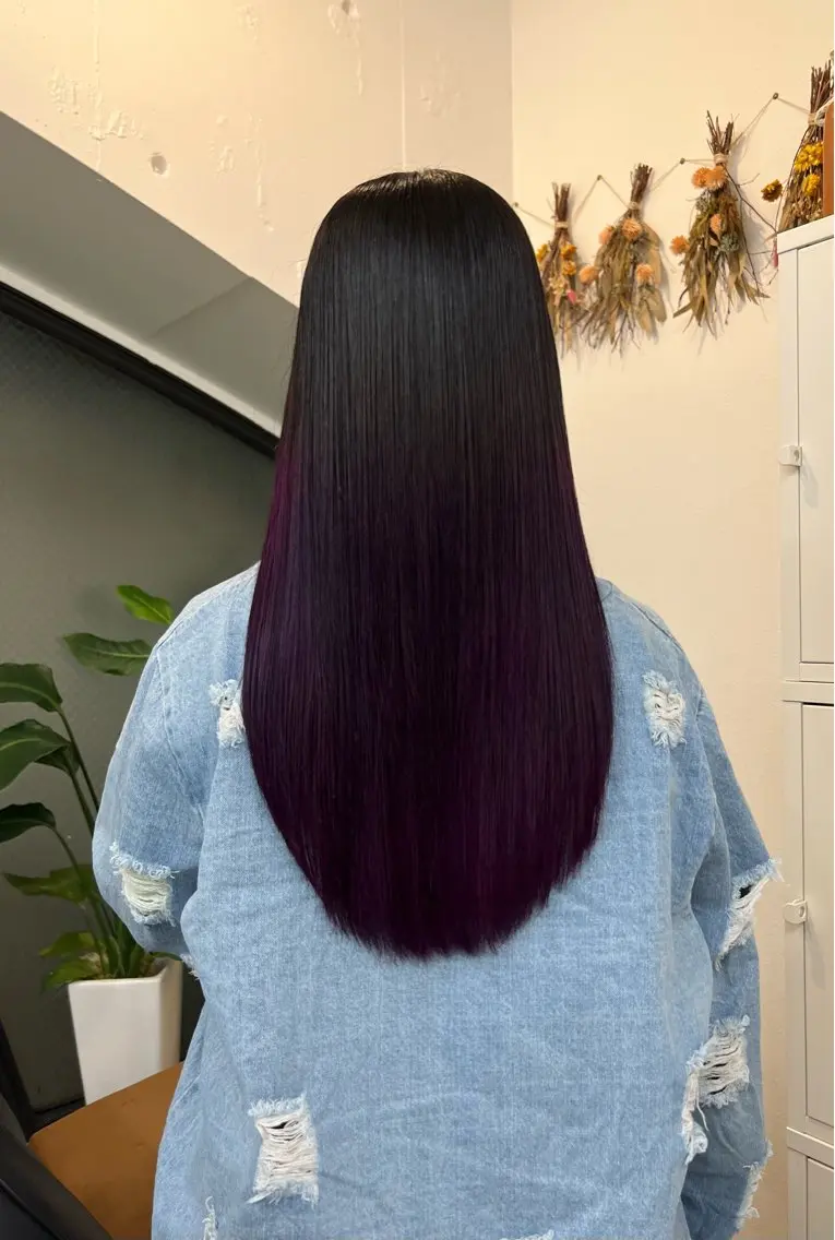 ロング パープルカラー MIZUKI 〰️🤍のヘアスタイル