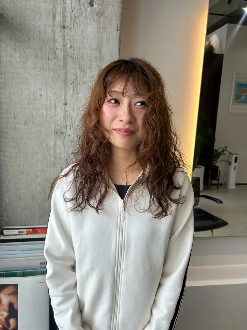 ロング パーマ カット パーマ 鈴木 よつはのヘアスタイル