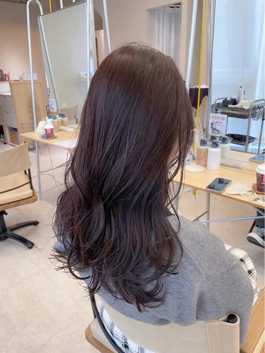ロング ヘアカラー 前田 彩衣里のヘアスタイル