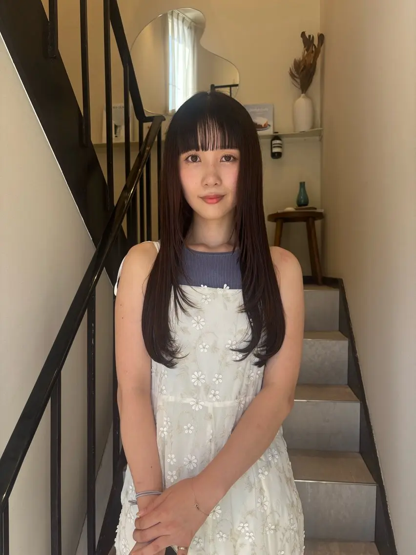 ロング 坂本 桃花のヘアスタイル