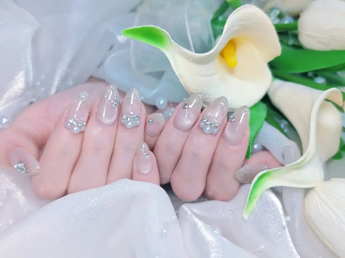 ネイル 長さ出し ジェルネイル キラキラネイル ラメ(グリッター) ニュアンスネイル Chouette Nailのネイルデザイン