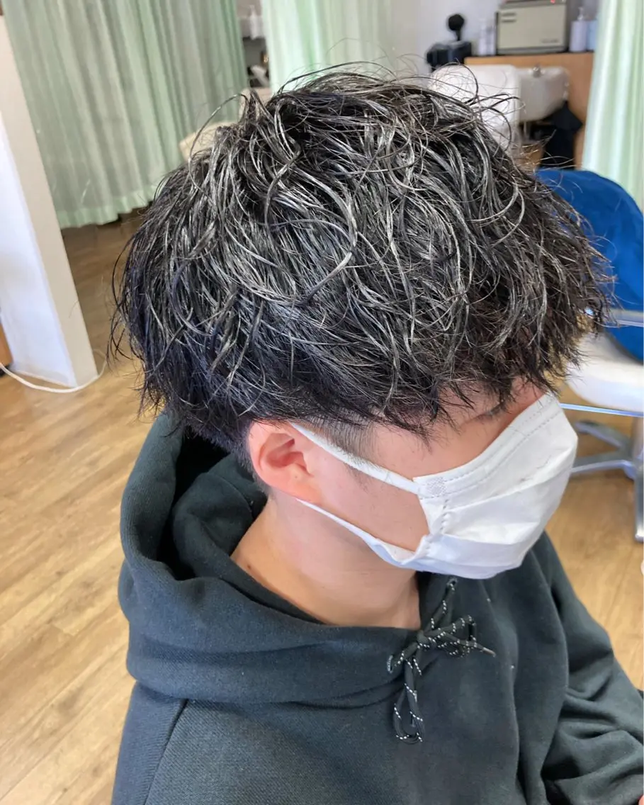 ショート パーマ メンズ メンズパーマ Natural KeEのヘアスタイル