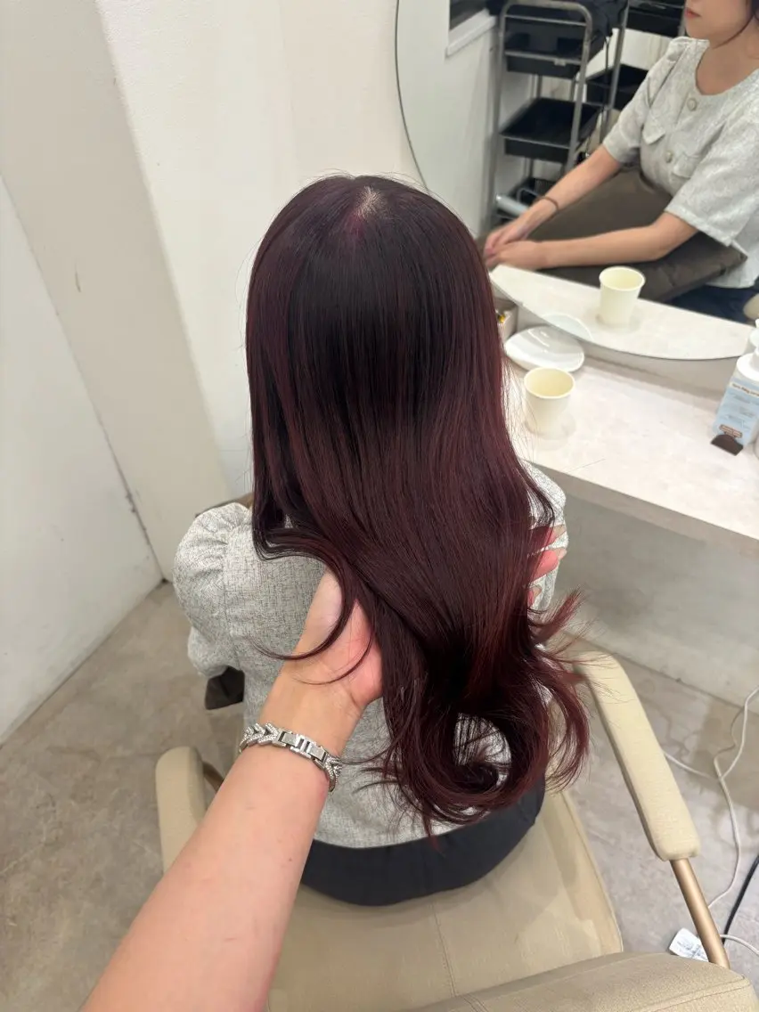 ロング カラー Core茶屋町 HINATAのヘアスタイル