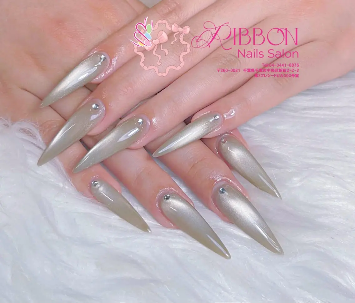 ネイル フレンチネイル ジェルネイル マグネットネイル 持ち込み ニュアンスネイル ハンドネイル Ribbonnail salonのネイルデザイン