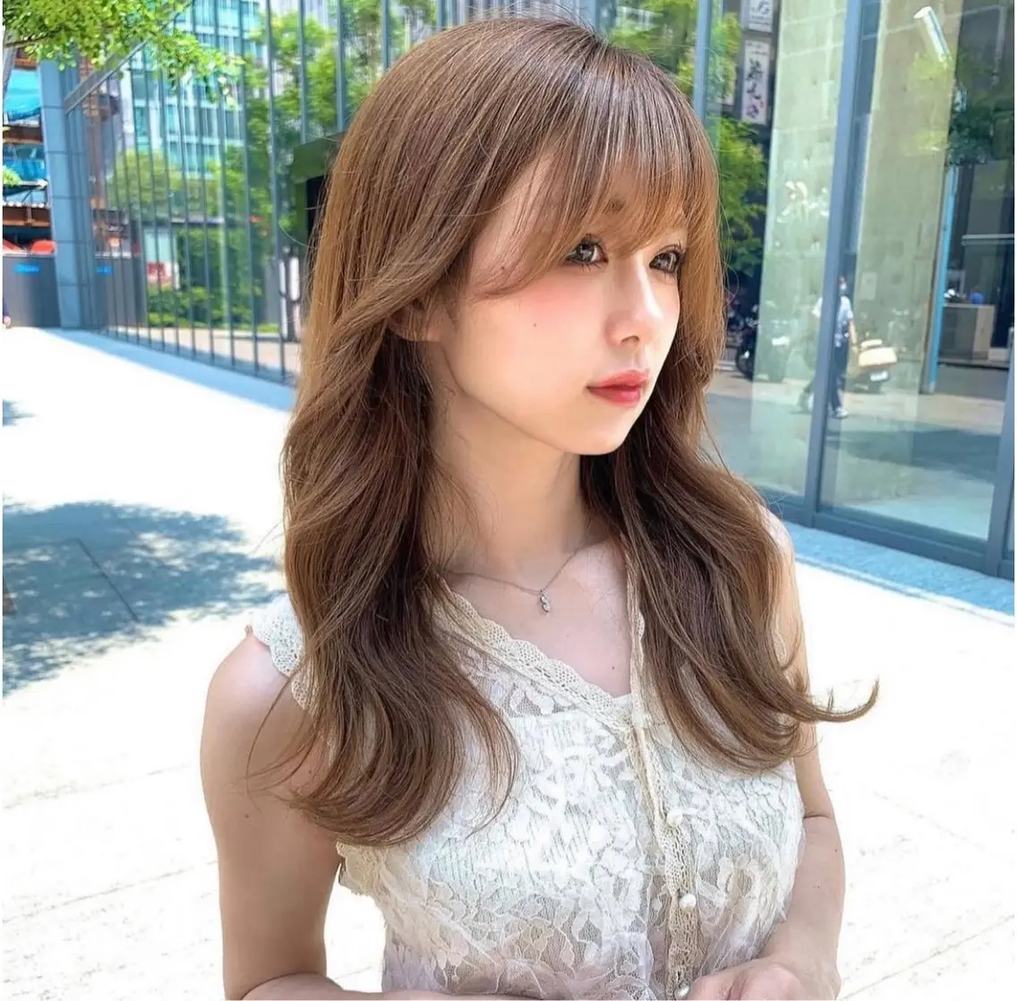 ロング ボブ ハイライト 髪質改善 ヘアカラー トリートメント 栄ハイトーン/ ベージュカラー中園薪のヘアスタイル