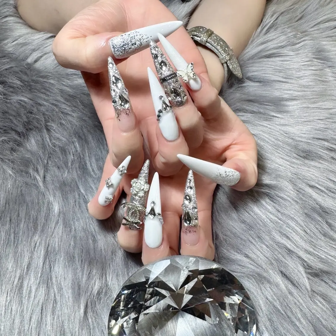 ネイル ロングネイル ネイルチップ ハンドネイル Doris Nail Salonのネイルデザイン