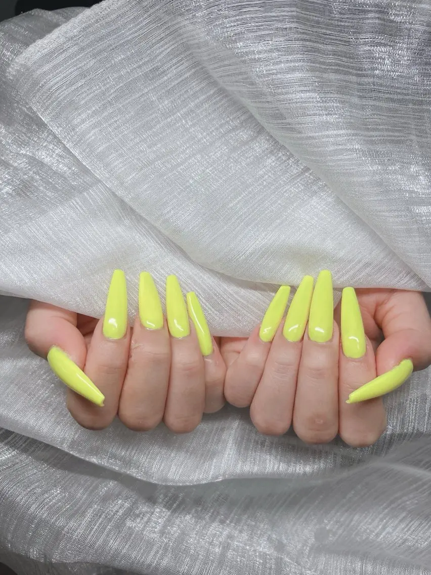 ネイル オーロラネイル チークネイル 長さ出し フットネイル フレンチネイル ハンドネイル Lee Nails チップ長さだし専門店のネイルデザイン