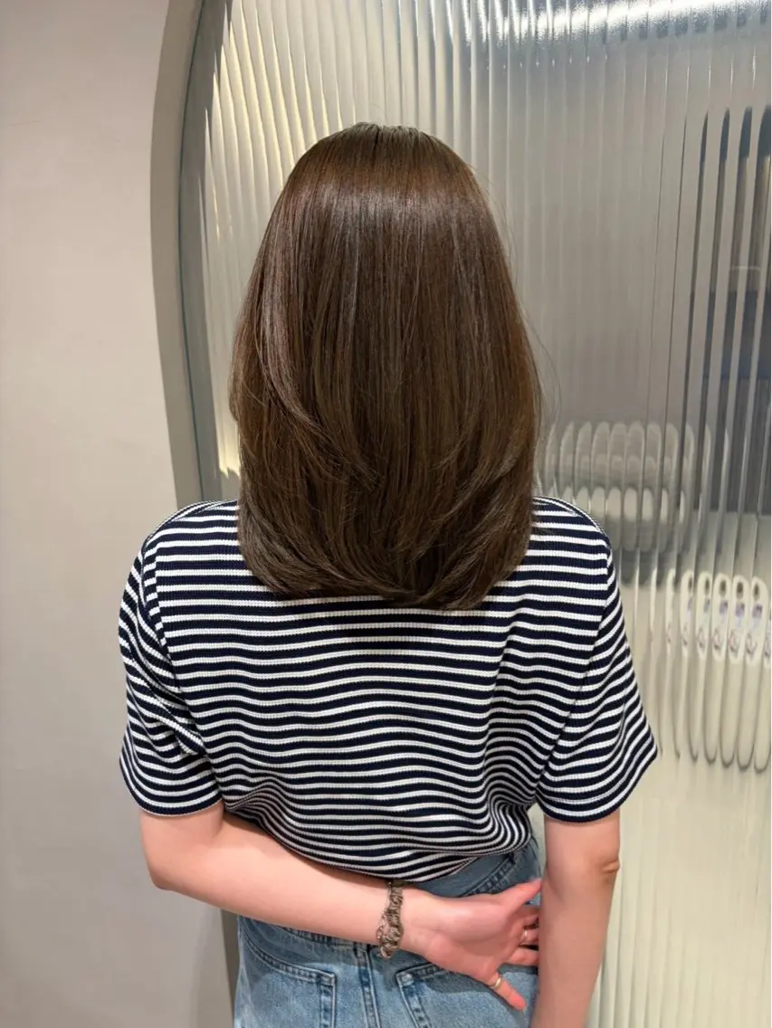 セミロング 千秋 カレンのヘアスタイル