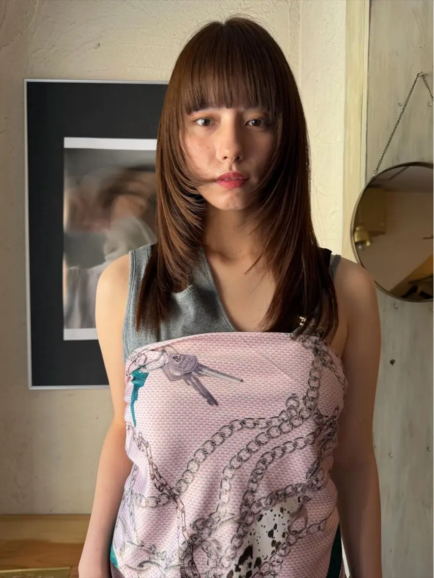ミディアム レイヤーカット カット ヘアカラー トリートメント Manaka🟤 今泉　Musiiikのヘアスタイル