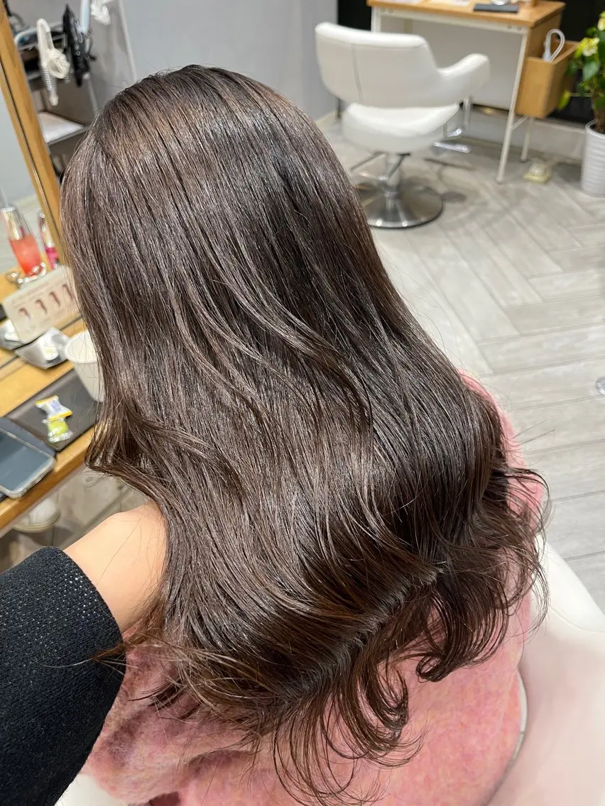 ロング カット ヘアカラー トリートメント AVANCE. chisatoのヘアスタイル