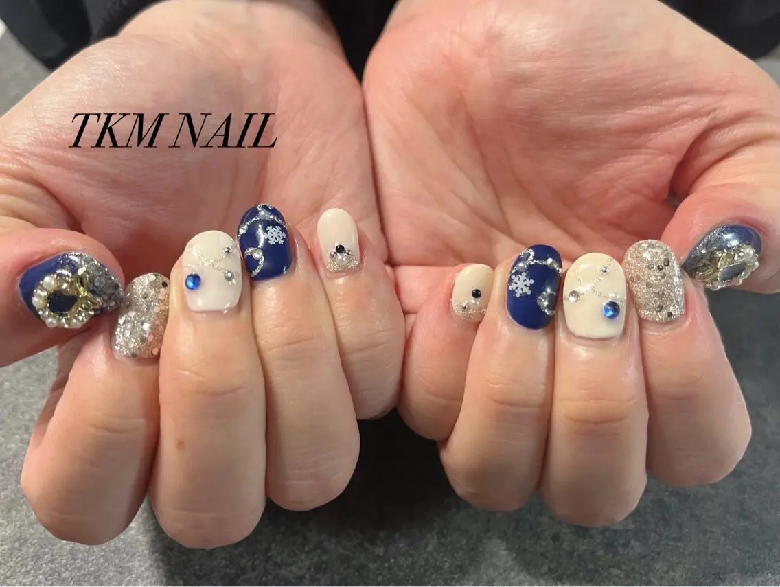 ネイル ゴージャス 冬ネイル ハンドネイル フットネイル ______ TKM  NAILのネイルデザイン