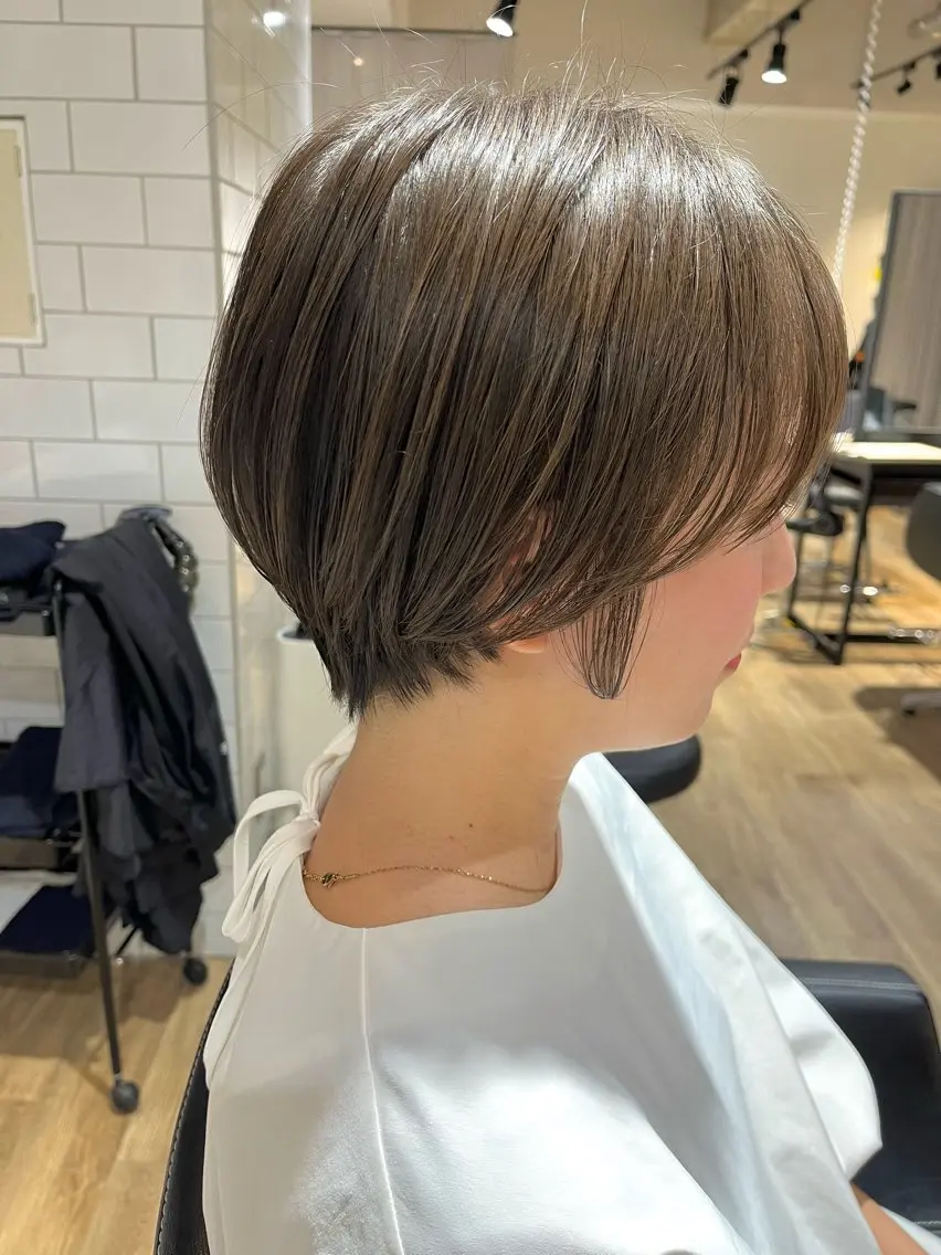 ショート カラー ✨艶髪✨ 奈須晴香のヘアスタイル