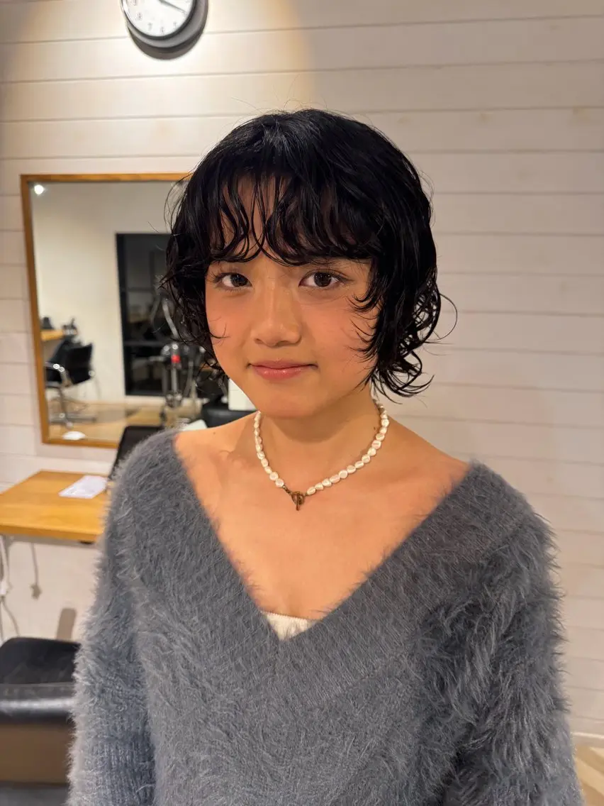 ショート パーマ 顔周りカット KAEDE NAGATAのヘアスタイル