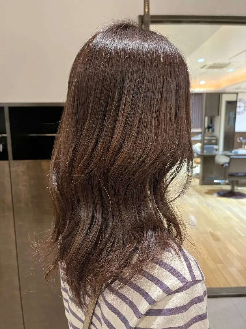 セミロング 赤み消しカラー 🩵かりんのヘアスタイル