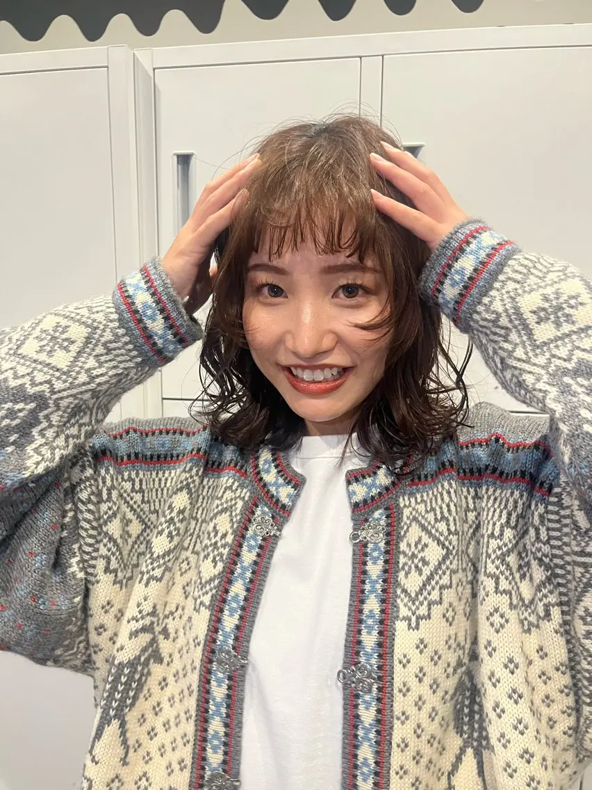 ミディアム パーマ 柔らかい艶暖色 レイヤー🫧姫汝のヘアスタイル