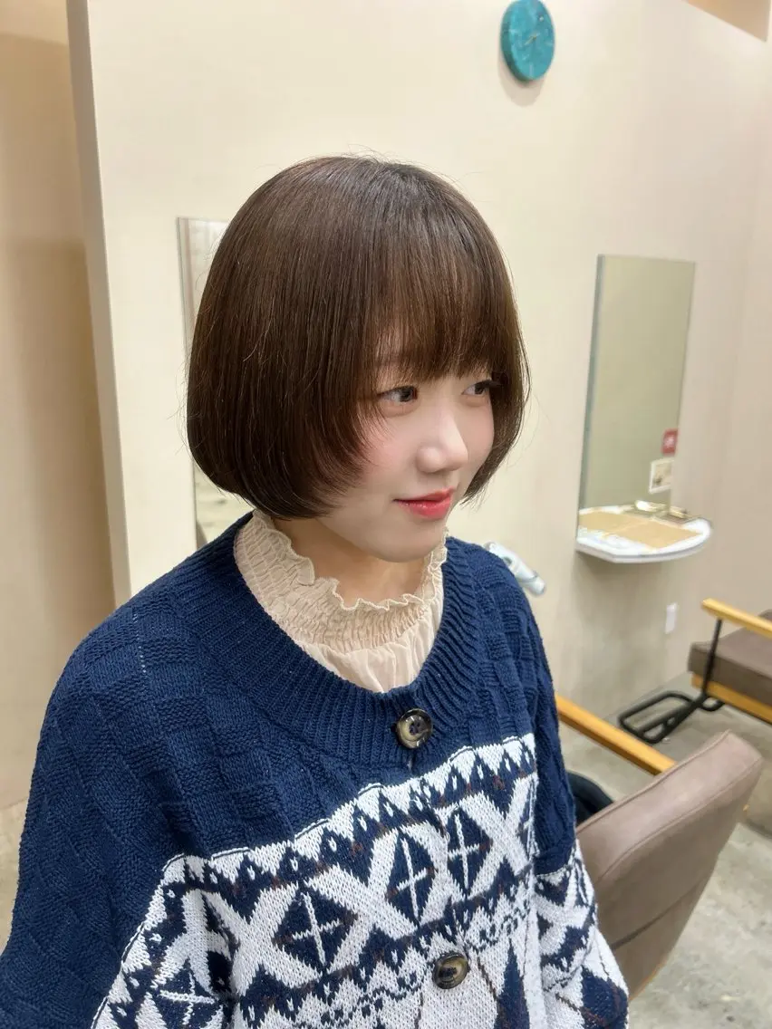 ショート ボブレイヤー ボブ 顔周りカット レイヤーカット 外ハネヘア 顔周りレイヤー/ ふわあいりのヘアスタイル