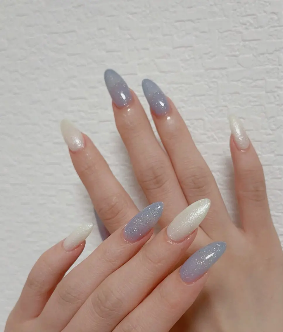 ネイル オーロラネイル 長さ出し フットネイル 韓国ネイル ラメ(グリッター) ハンドネイル 👍thumbs up nail👍のネイルデザイン