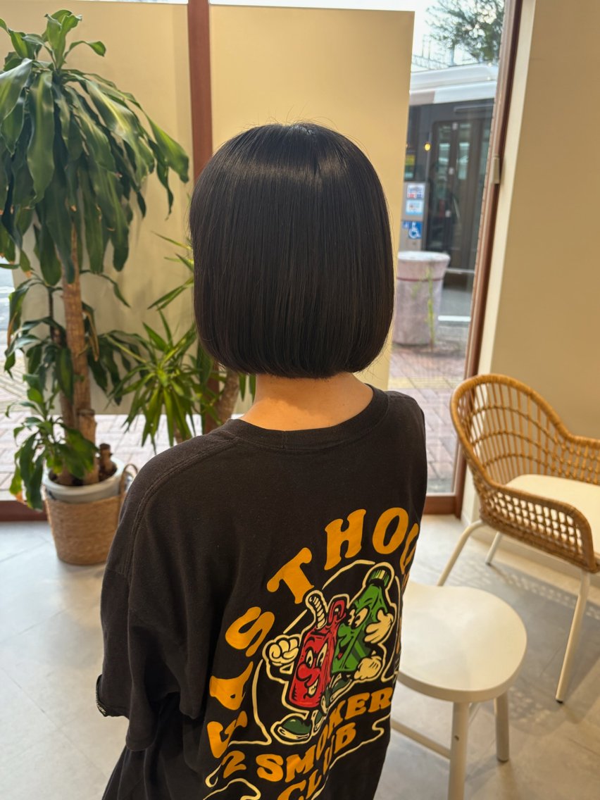 ショート 吉田 絢音のヘアスタイル