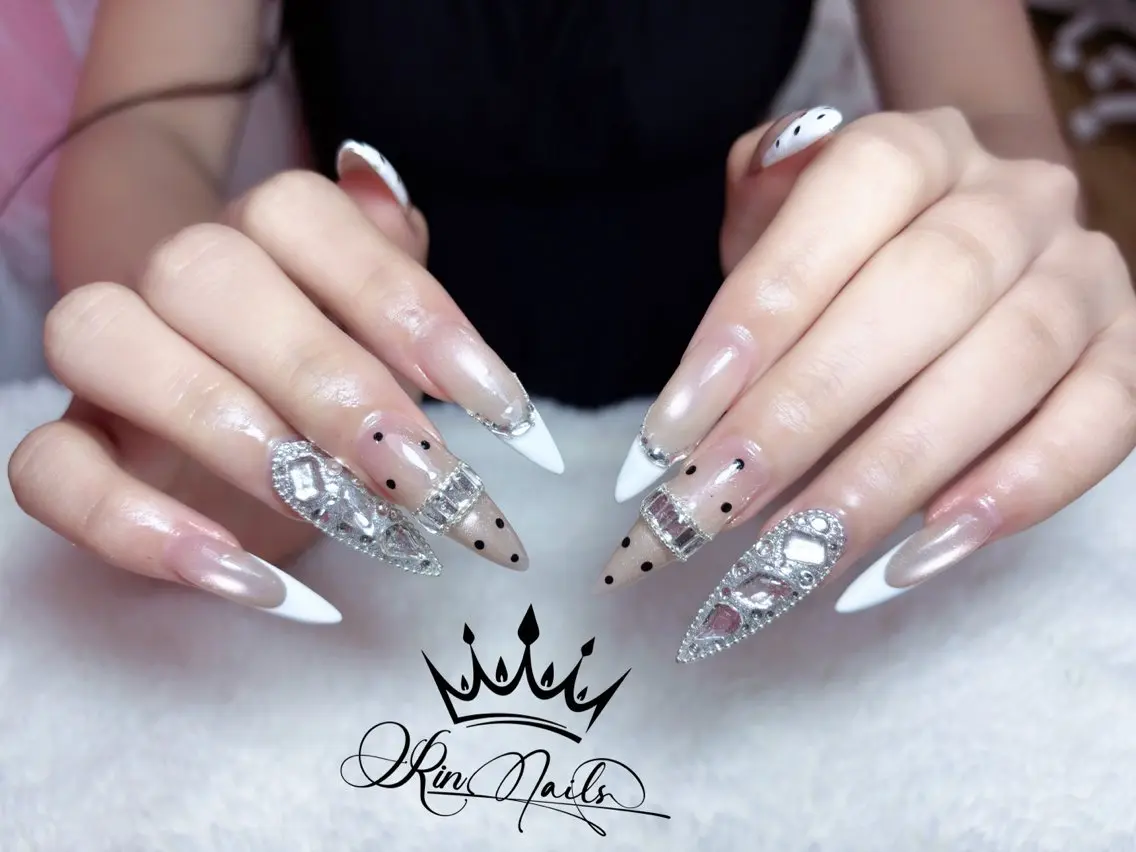 ネイル Rin.nails ネイルサロンのネイルデザイン