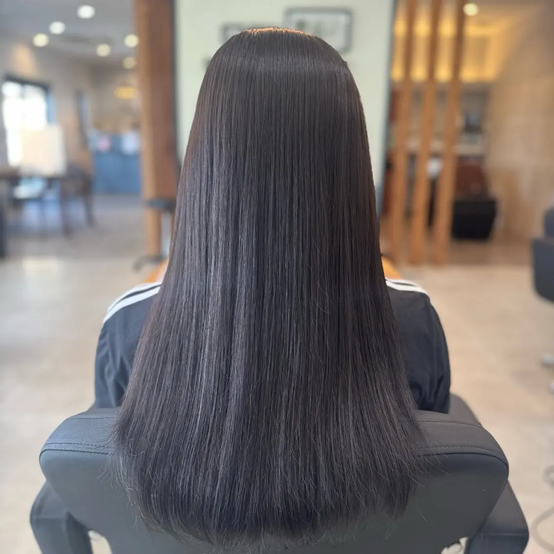 カラー 栗林 萌香のヘアスタイル