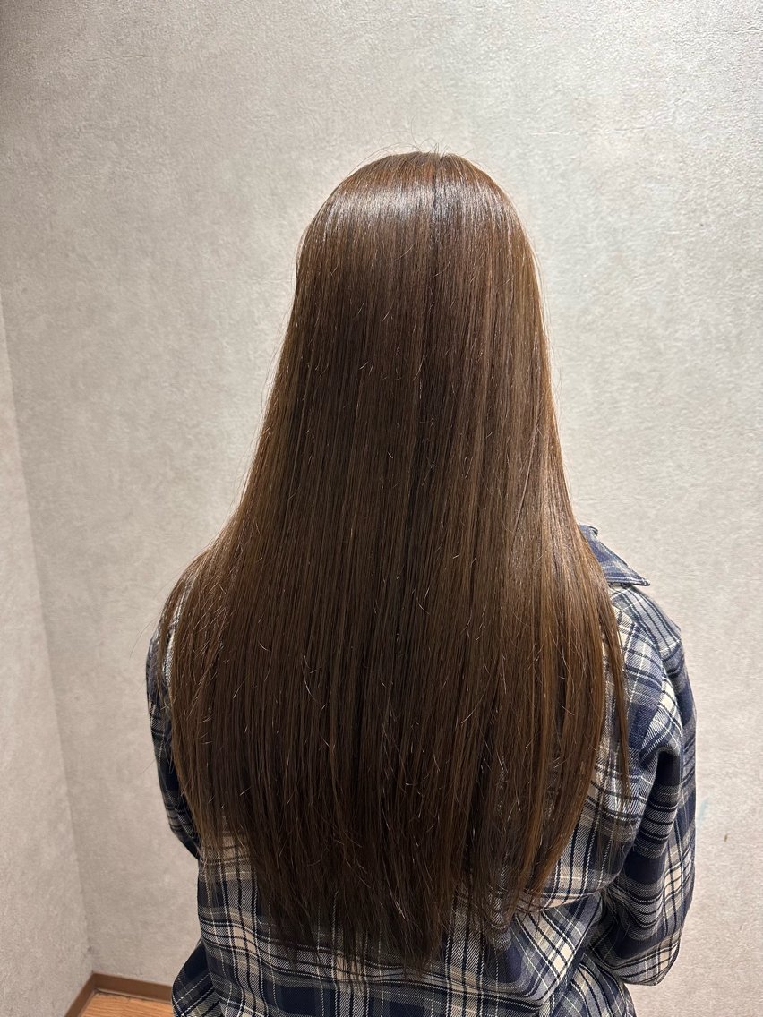 ロング ✂️秋葉原 🤍YURI🤍のヘアスタイル