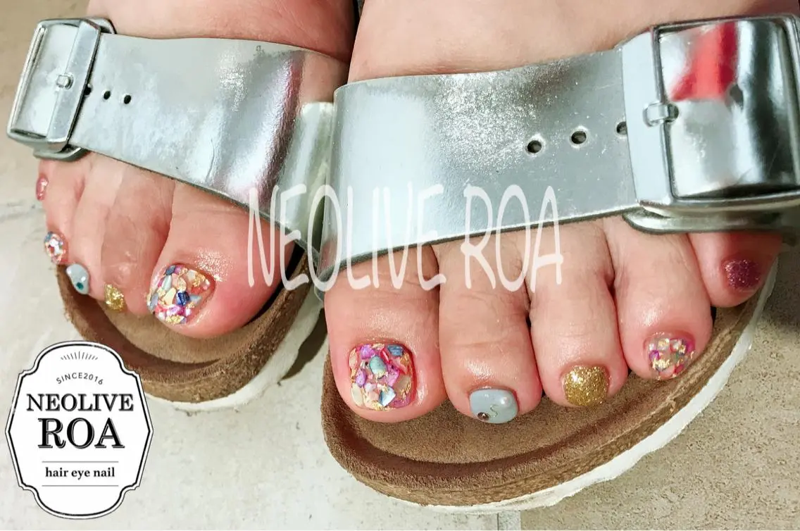 ネイル ストーンネイル フットネイル Nail by selenのネイルデザイン