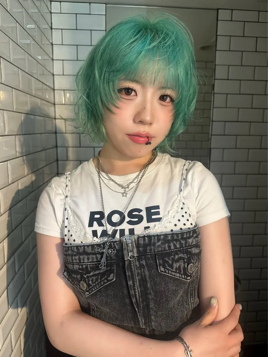 ショート カラー ヘアアレンジ MIYU/ケアブリ ーチカラー／デザインのヘアスタイル
