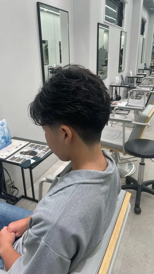 メンズ 丸岡 成穂のヘアスタイル
