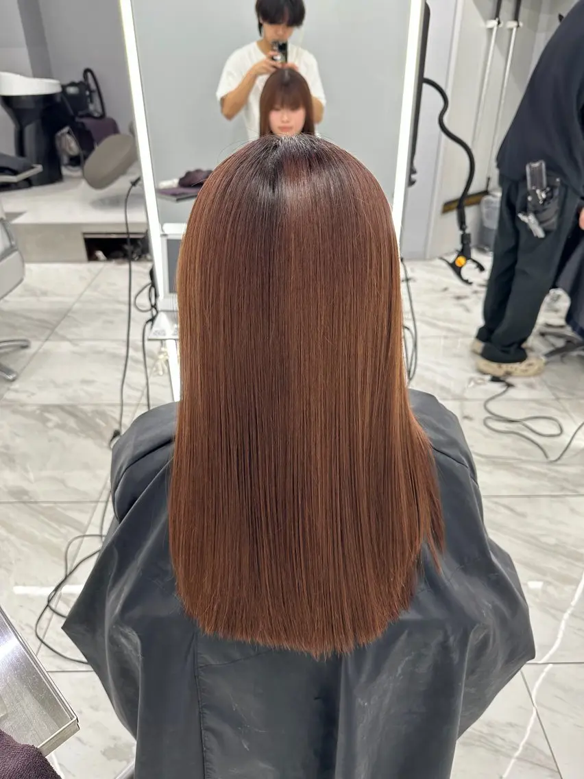 ロング トリートメント 髪質改善、艶髪カラー 縮毛矯正特化のヘアスタイル