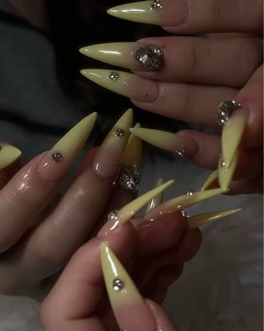 ネイル ハンドネイル Luna Gladeのネイルデザイン
