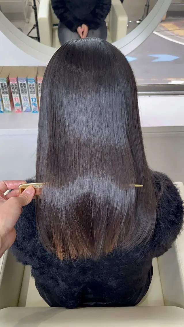 セミロング 縮毛矯正 トリートメント CoCooN TAKUMAのヘアスタイル